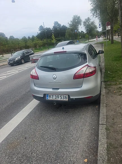 Renault Megane 2010 photo 2