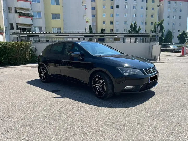 Seat Leon 2014 photo 2