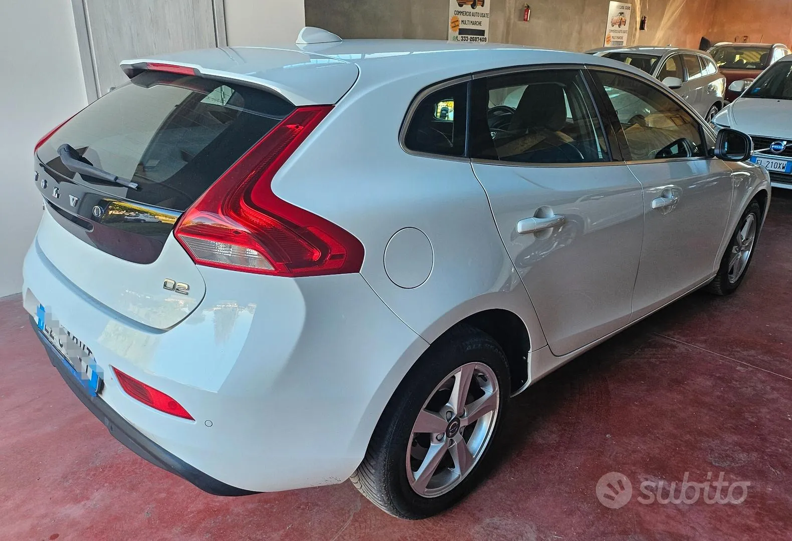 Volvo V40 2015 photo 2