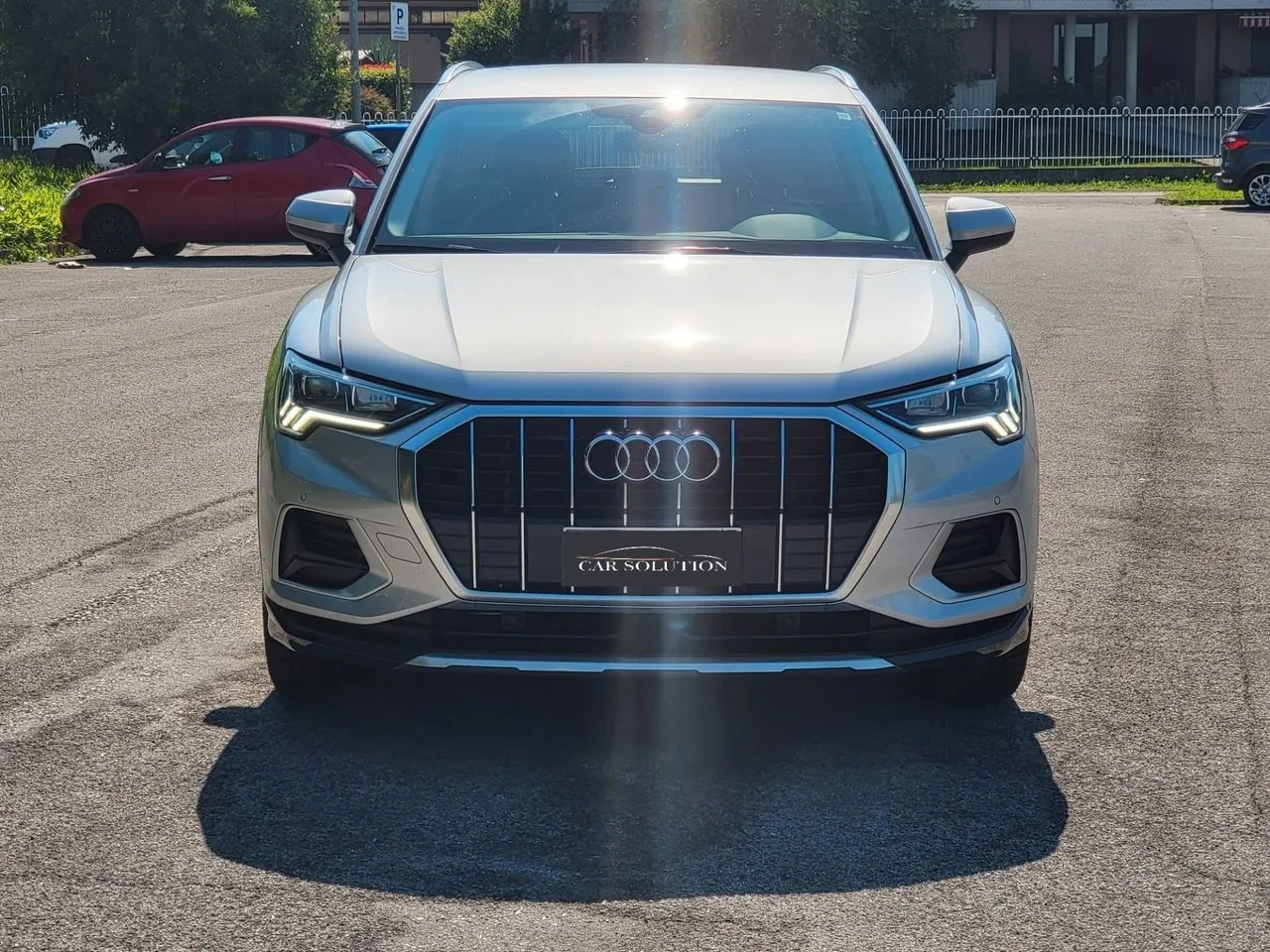 Audi Q3 2019 photo 2