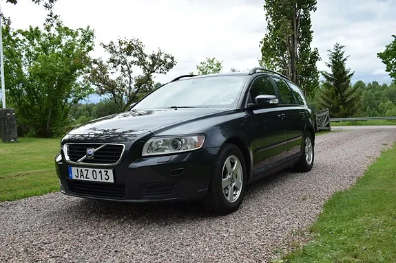 Volvo V50 2009 photo 2