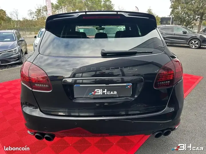 Porsche Cayenne 2012 photo 5