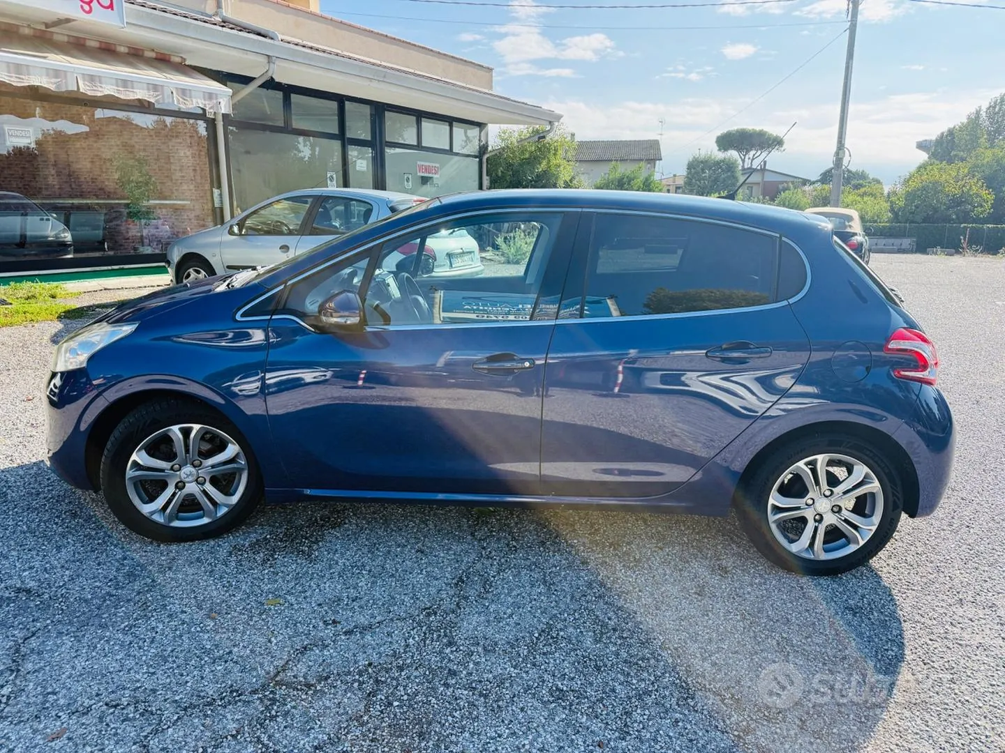 Peugeot 208 Allure 2013 photo 4