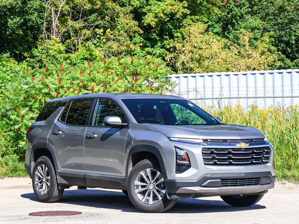 Chevrolet Equinox 2026 photo 2
