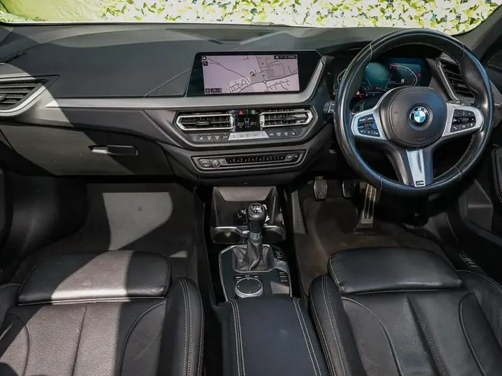 BMW 1 Series 2021 photo 4