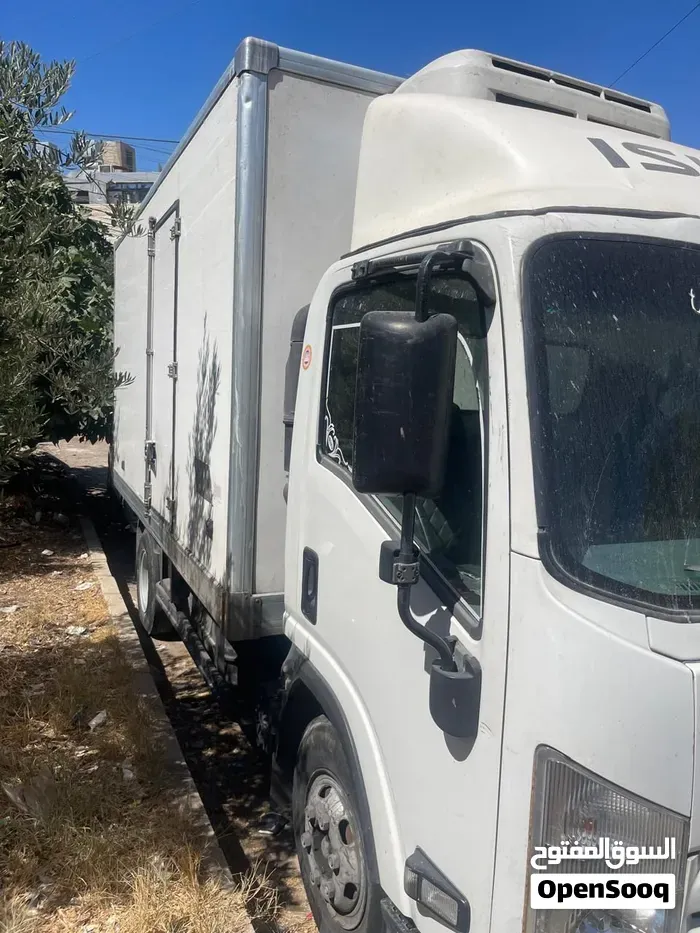 Isuzu N-Series 2016 photo 2