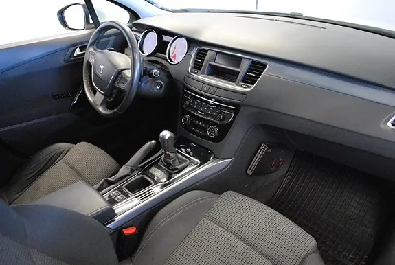 Peugeot 508 2012 photo 5