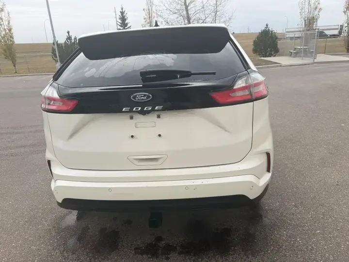 Ford Edge 2022 photo 4