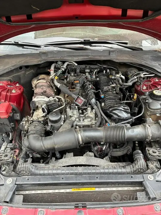 Jaguar Xe 2017 photo 4