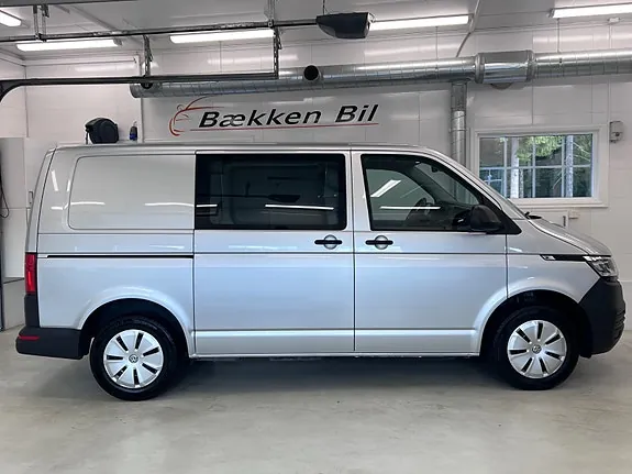 Volkswagen Transporter 2022 photo 5