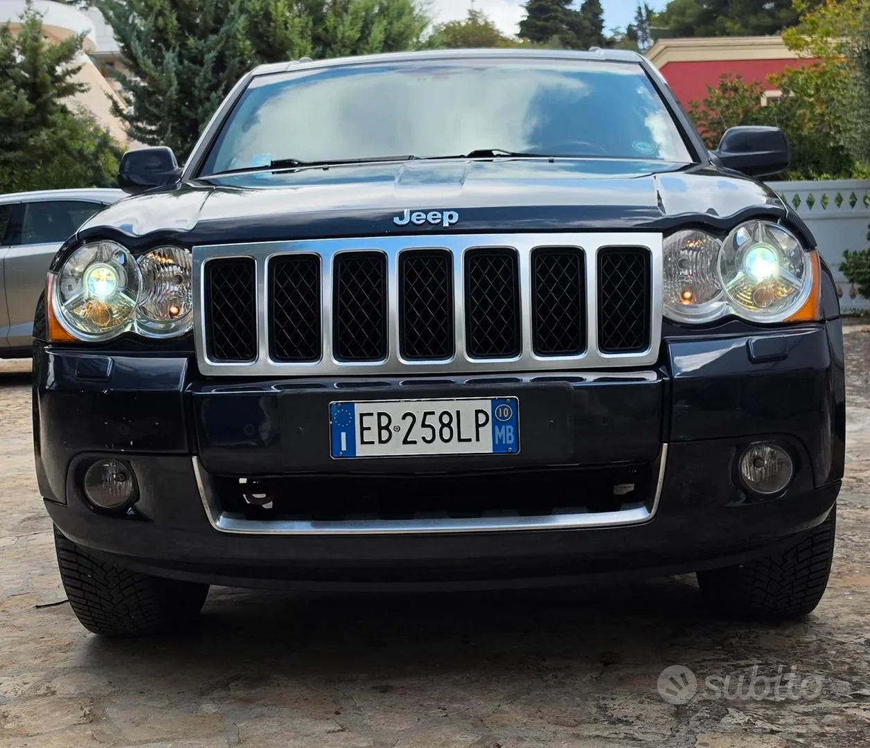 Jeep Grand Cherokee 2010 photo 5