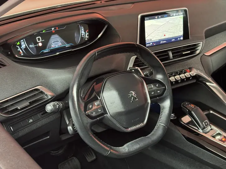 Peugeot 3008 2018 photo 3