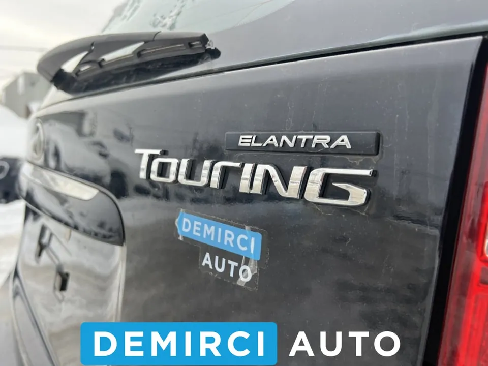 Hyundai Elantra 2012 photo 2