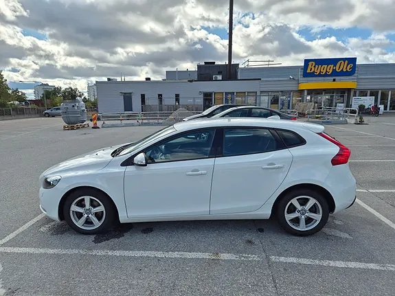 Volvo V40 2016 photo 3