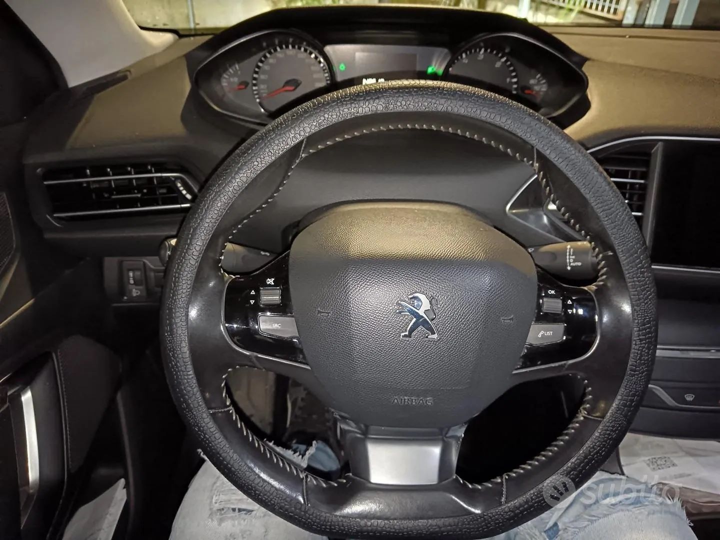 Peugeot 308 2015 photo 5