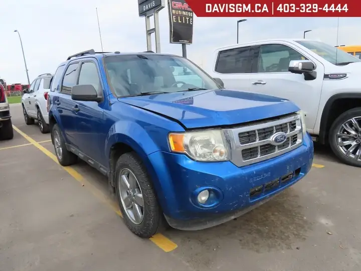 Ford Escape 2011 photo 3