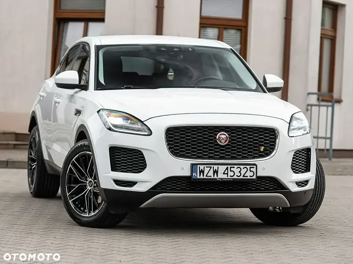 Jaguar E-Pace 2019 photo 4