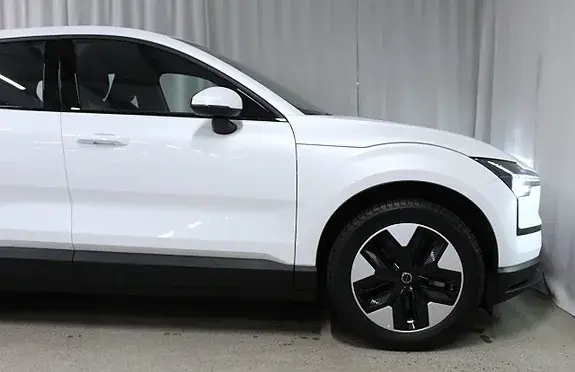 Volvo Ex30 2024 photo 3