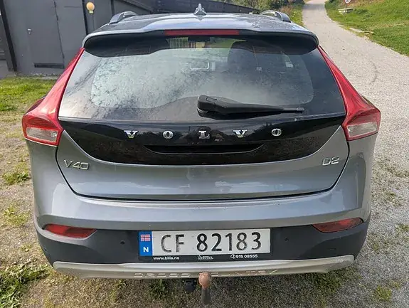 Volvo V40 Cross Country 2016 photo 2