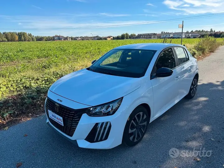 Peugeot 208