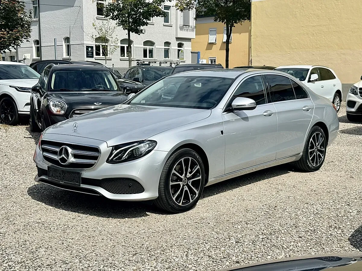 Mercedes-Benz E-Class 2017 photo 3