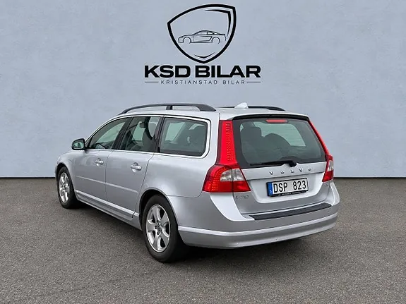 Volvo V70 2010 photo 3