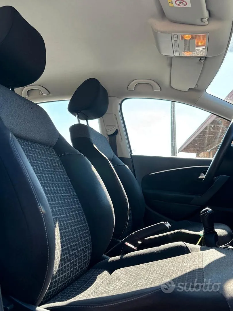 Volkswagen Polo 2016 photo 3