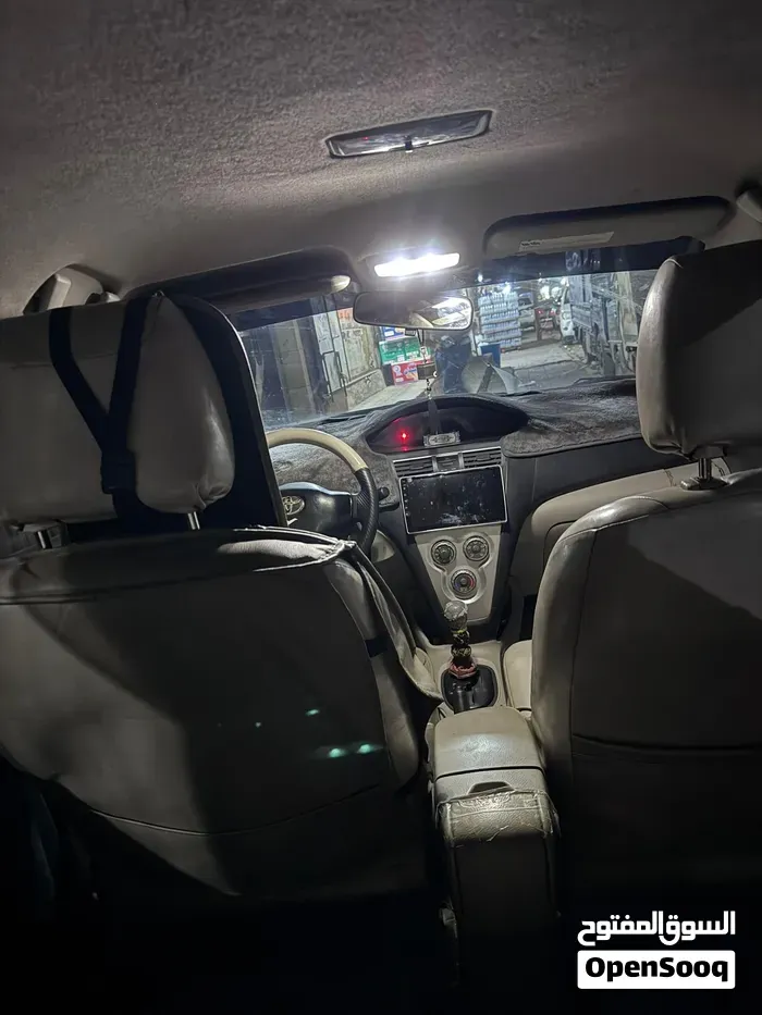 Toyota Yaris 2010 photo 5