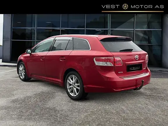 Toyota Avensis 2011 photo 5