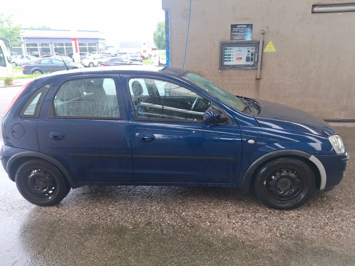 Opel Corsa 2005 photo 2