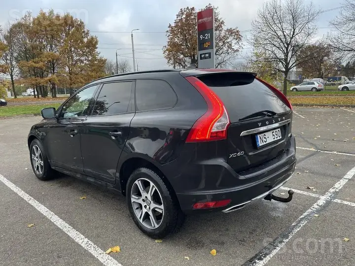 Volvo Xc60 2017 photo 2