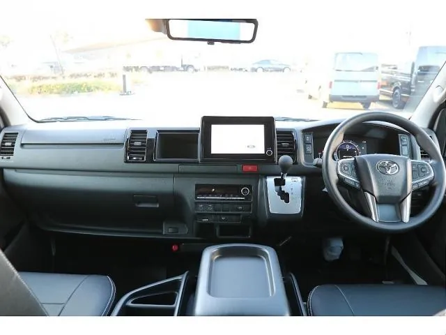 Toyota Hiace Wagon 2026 photo 3