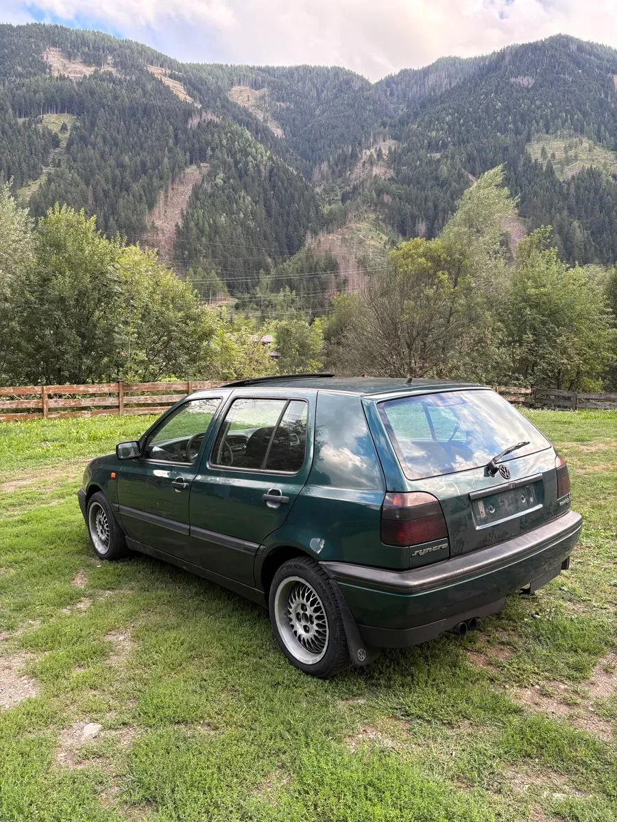 Volkswagen Golf 1996 photo 3