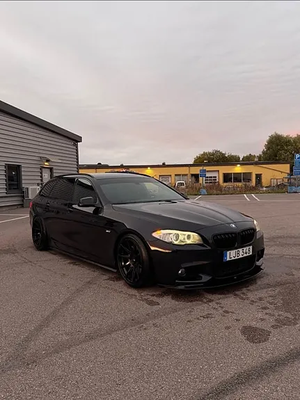 BMW 530D 2011 photo 2