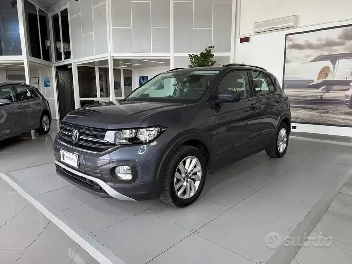 Volkswagen T-Cross 2023 photo 2