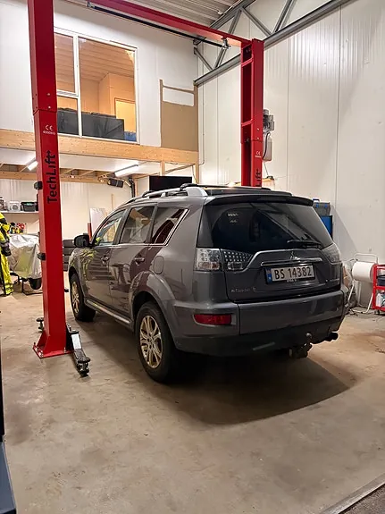 Mitsubishi Outlander 2010 photo 4