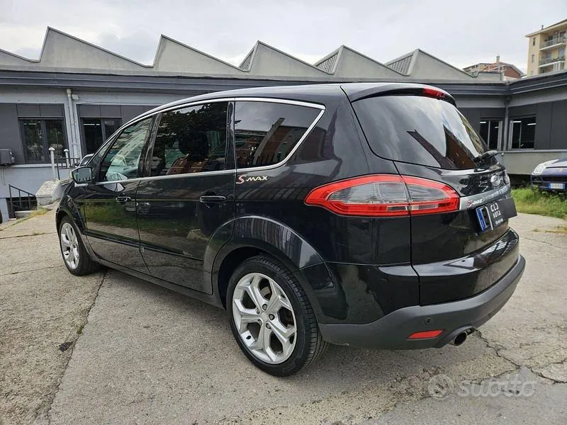 Ford S-Max 2010 photo 5