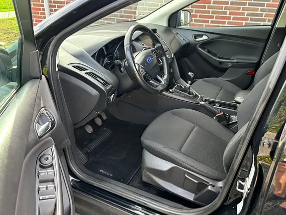 Ford Focus 2015 photo 3