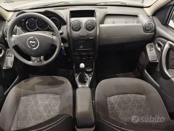 Dacia Duster 2015 photo 4