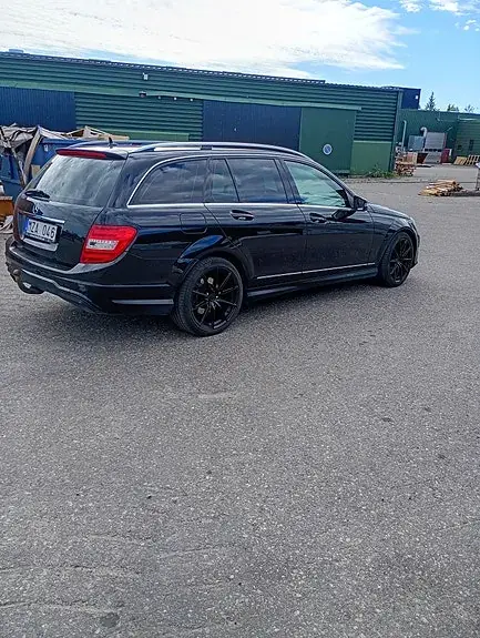 Mercedes-Benz C200 2013 photo 2