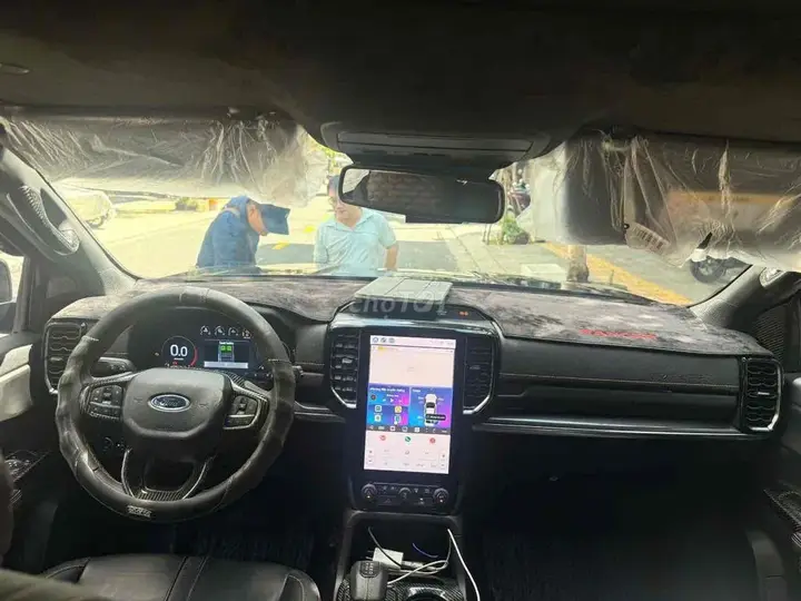 Ford Everest 2024 photo 2