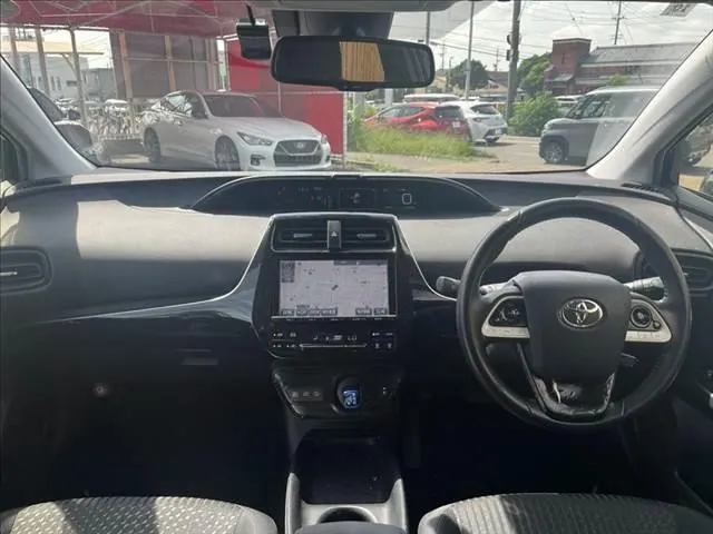 Toyota Prius 2016 photo 3
