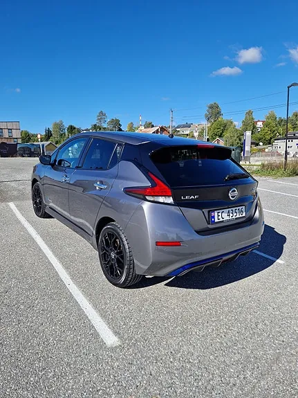 Nissan Leaf 2019 photo 2