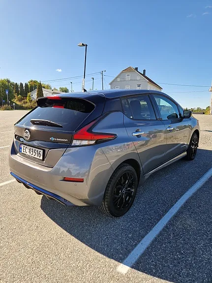 Nissan Leaf 2019 photo 3