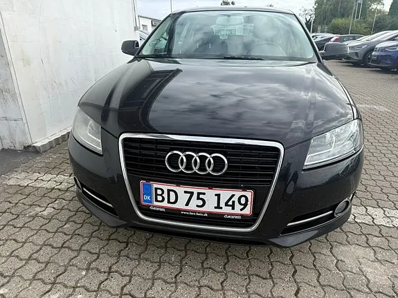 Audi A3 2011 photo 2