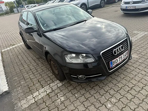 Audi A3 2011 photo 3