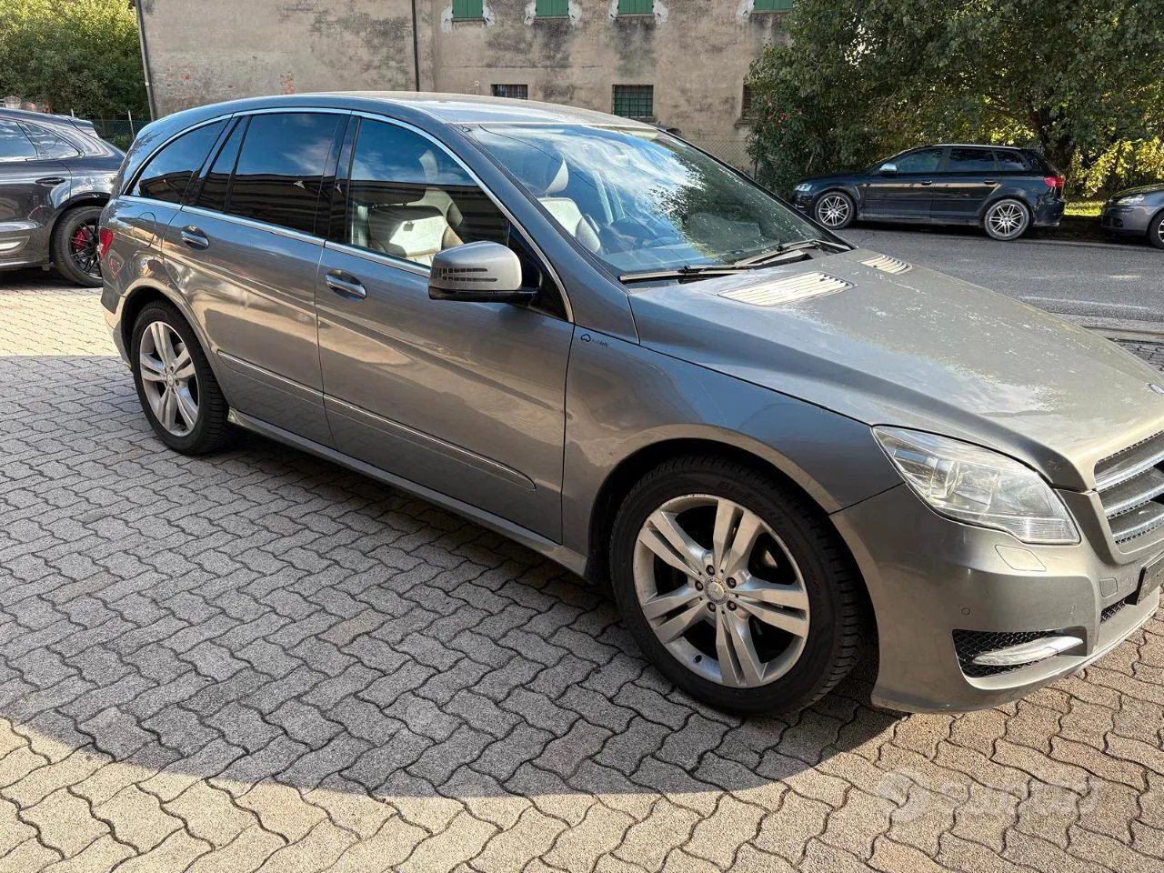 Mercedes-Benz R350 2012 photo 3