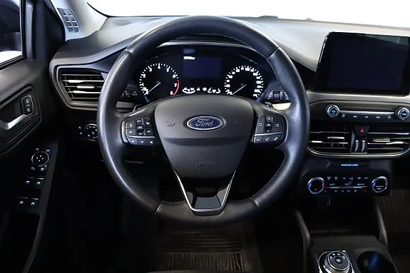 Ford Focus 2020 photo 2