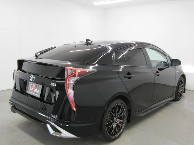 Toyota Prius 2016 photo 3
