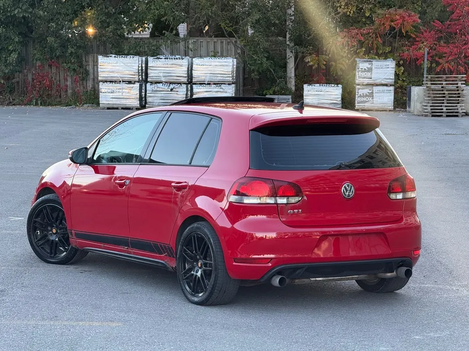 Volkswagen Golf Gti 2010 photo 4